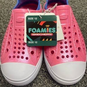 Sketchers Guzman Foamies shoes.  Machine washable.  Pink.  Kids size 12